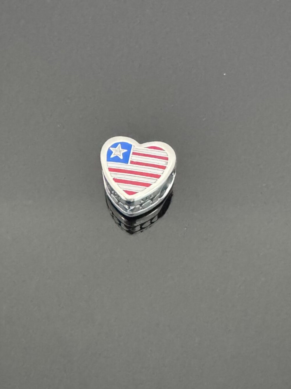 Authentic Pandora Liberia Heart Exclusive Charm - Picture 3 of 5